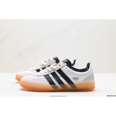 Adidas Gazelle Shoes